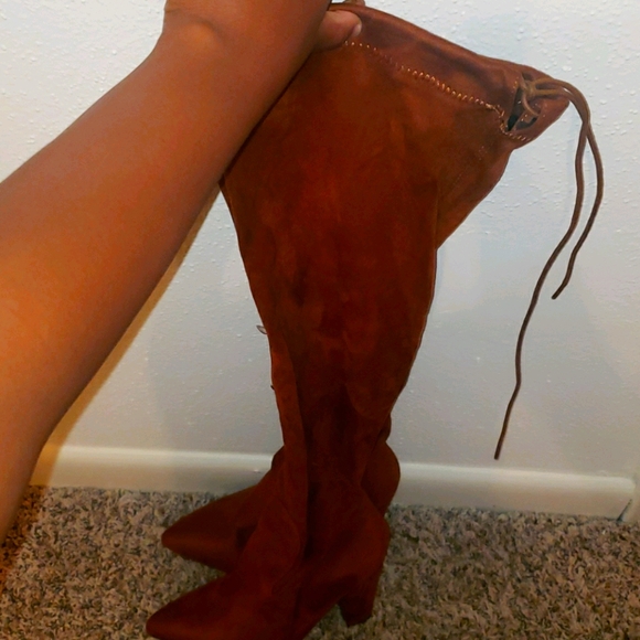 boots - Picture 1 of 4